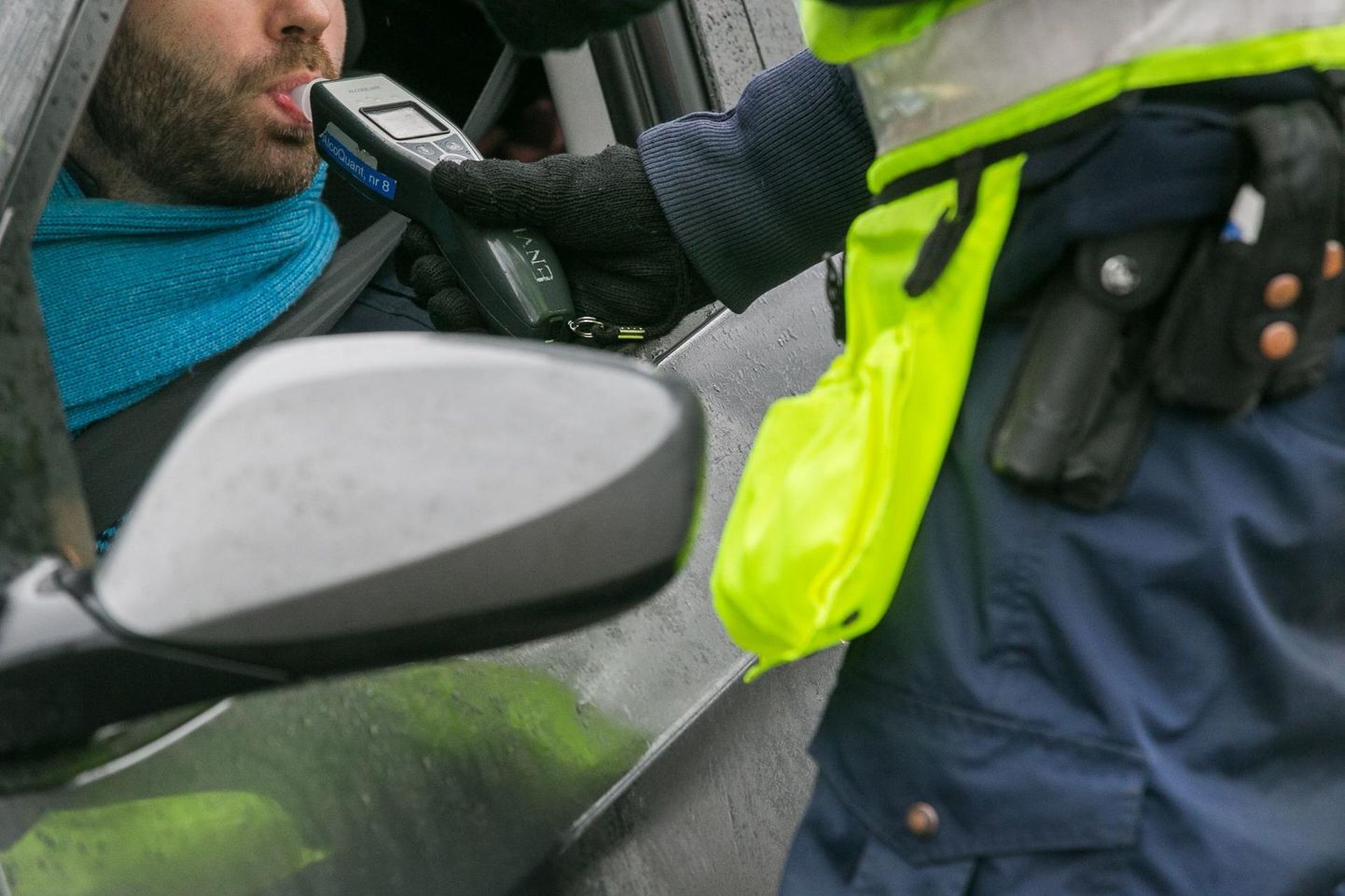 TALLINN, EESTI, 04MAR16.
Pildil politseireid. Kõik puhuvad.
tl/Foto TAIRO LUTTER/POSTIMEES