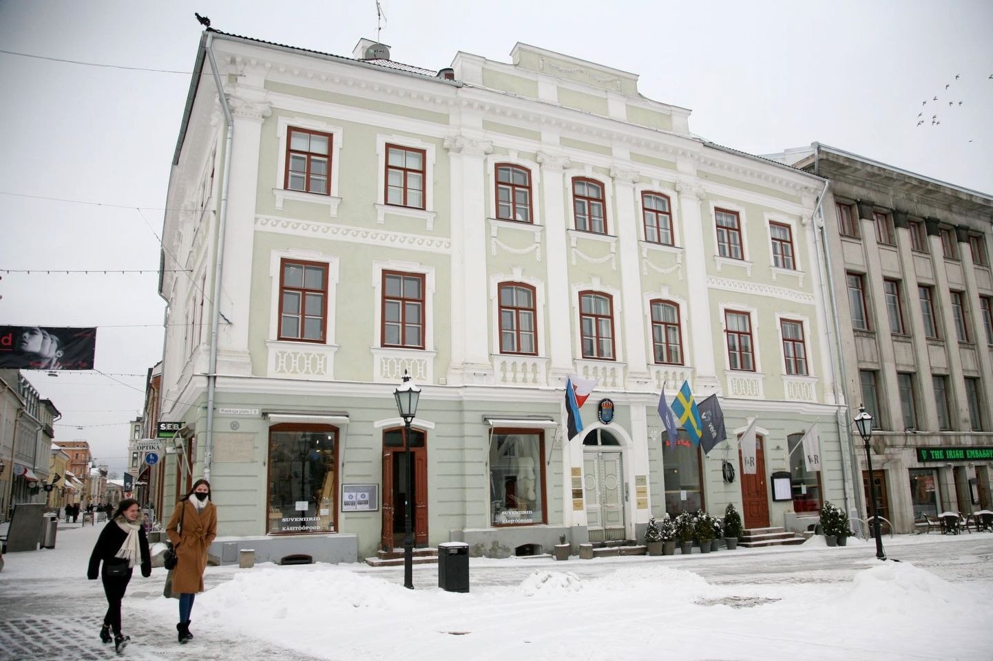 Raekoja plats 8 majas oli kunstnik Konrad Mäe viimane elukoht.