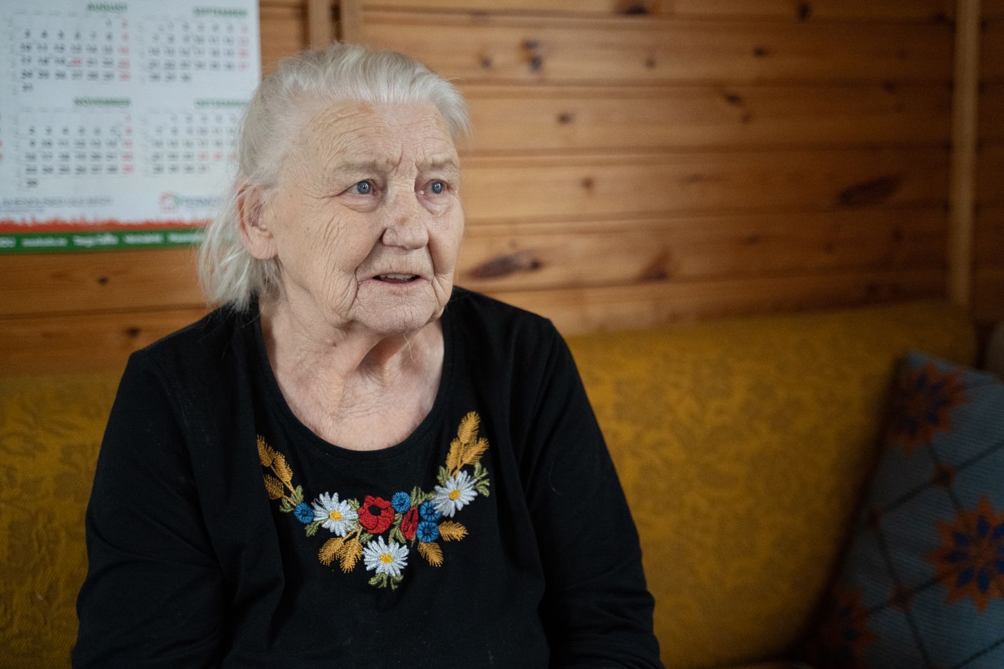 KANGEM KUI SAARLANE: Evi Heinleht on pensionipõlve mööda saatnud Saaremaal ega kavatse siit vaatamata tervisehädadele lahkuda.