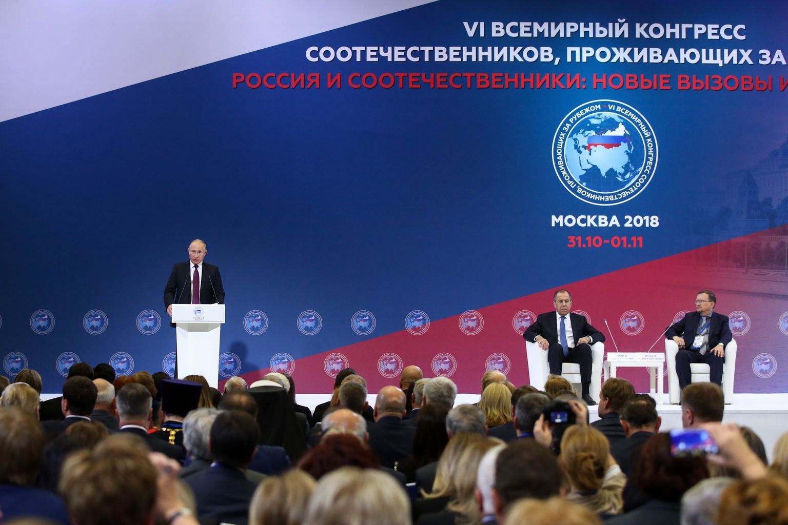 Venemaa president Vladimir Putin lubas välismaal elavate rahvuskaaslaste huvisid ja õigusi otsustavalt kaitsta.