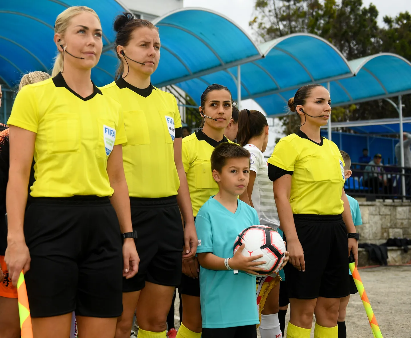 Reelika Turi (vasakult teine) U17 Euroopa meistrivõistluste poolfinaalis Hispaania - Holland.