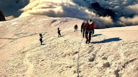Latvijas uzņēmējs Kaspars Peregudovs gatavojas pasaules ātruma rekorda kāpienam no Everesta uz Lhotse virsotni