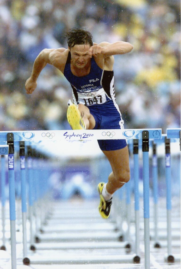 See foto Erki Noolest jõudis ka 2000. aasta Sydney olümpiaraamatu esikaanele!
