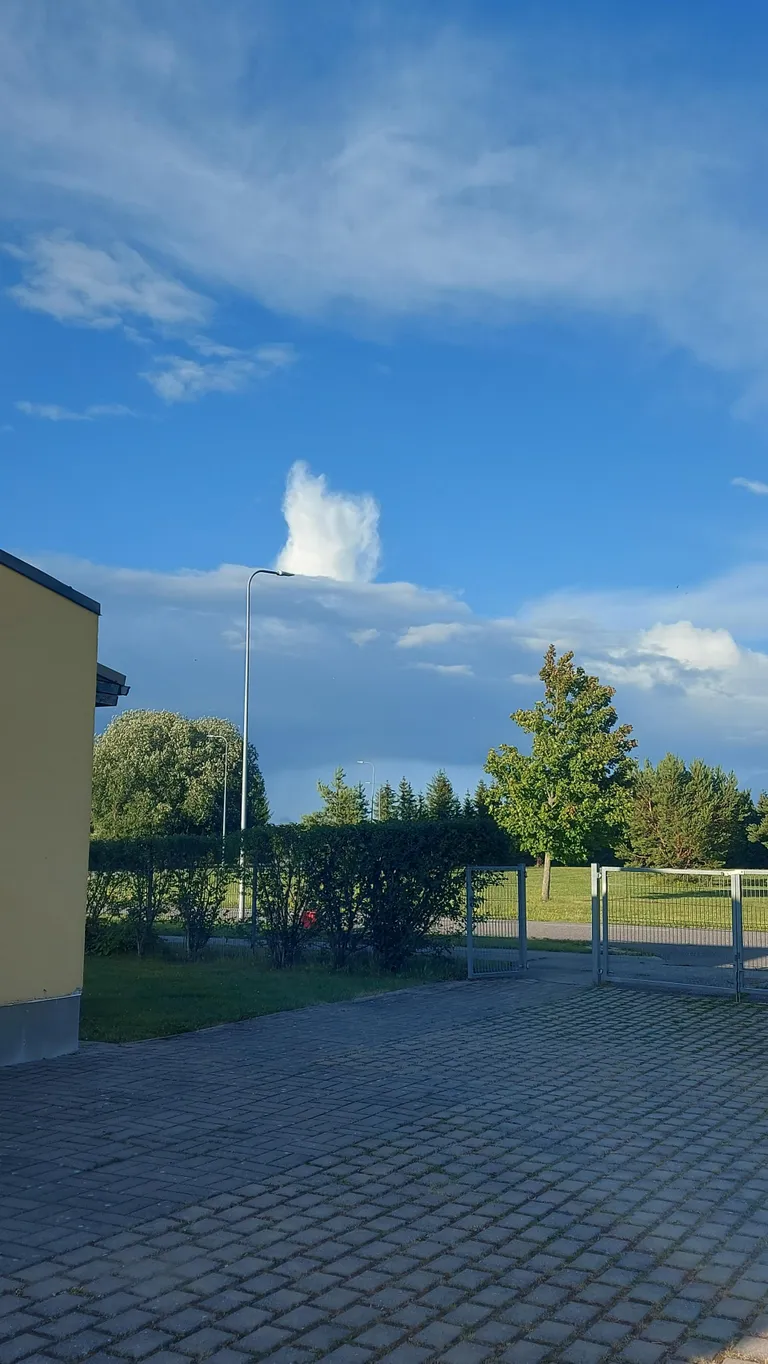 Moonika pildistas Vinnis üles sellise tutiga pilve.