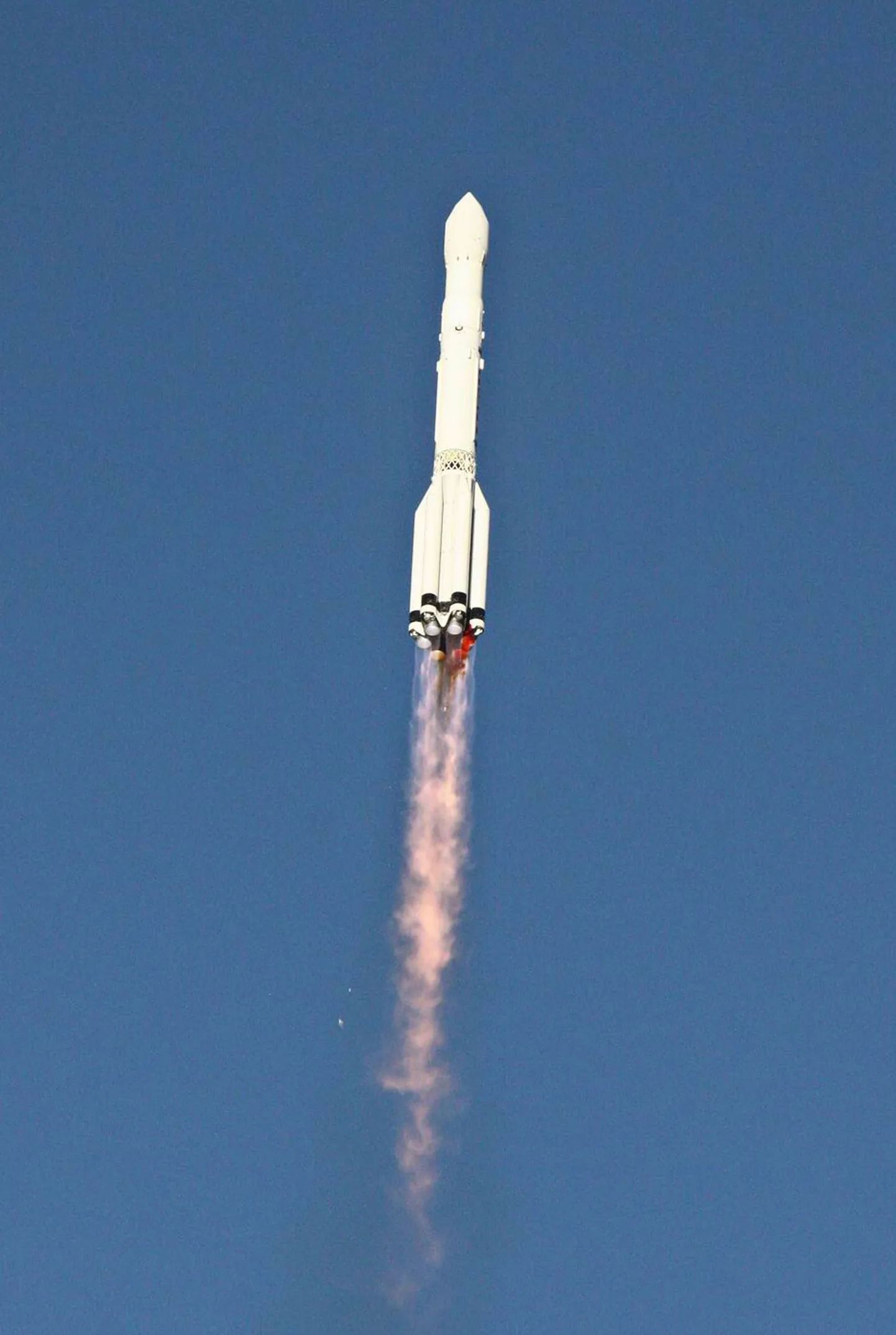 Venemaa Proton-M rakett, millel olid Glonass-M satelliidid