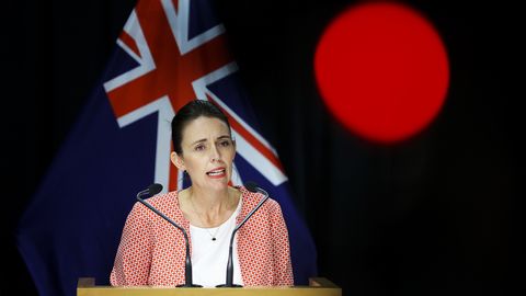 Uus-Meremaa peaminister jätab koroonapuhangu tõttu pulmad ära