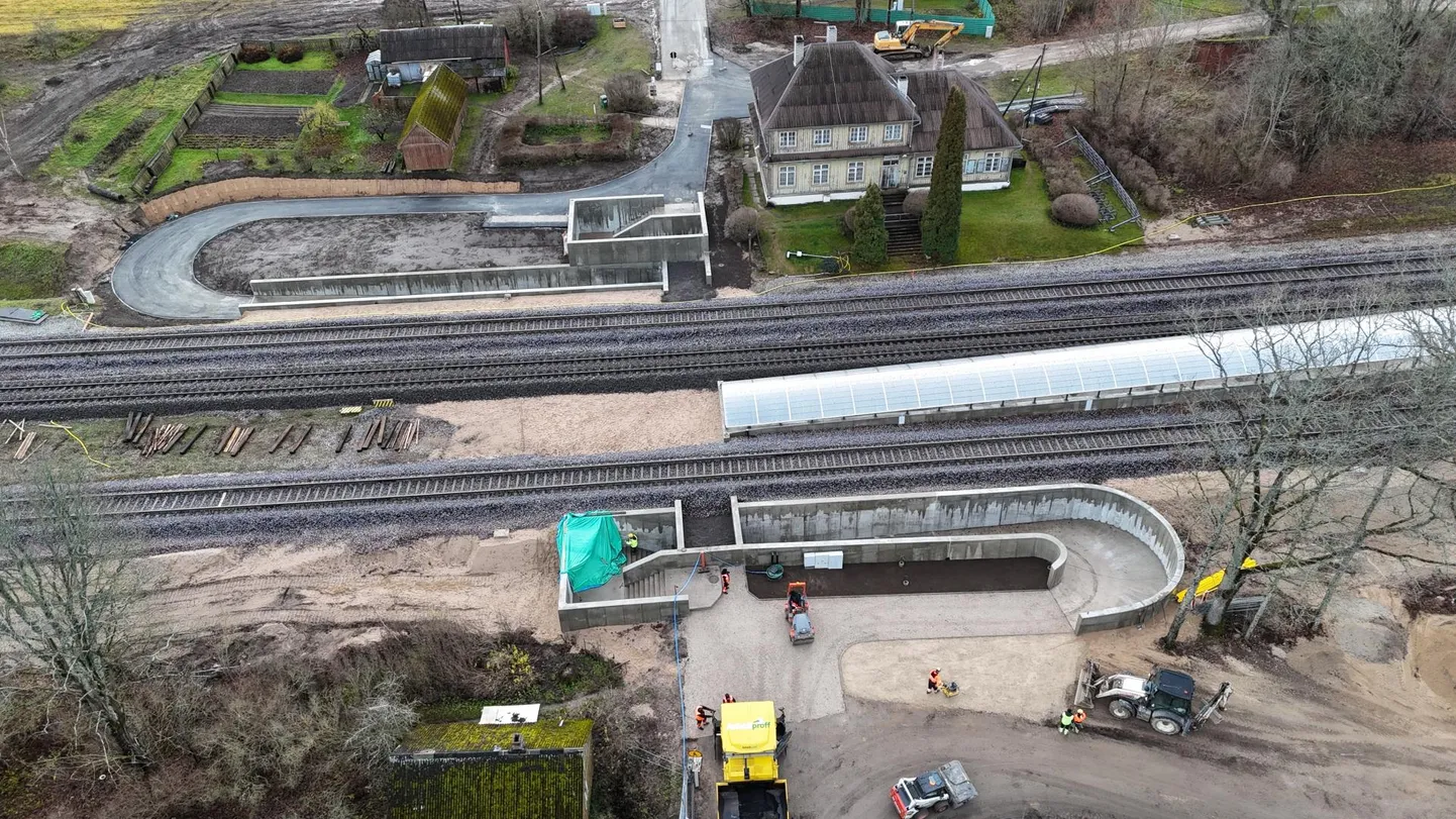 Kaarepere raudteejaama juures on jalakäijate tunnel valmis, nüüd ootab Eesti Raudtee kasutusluba.