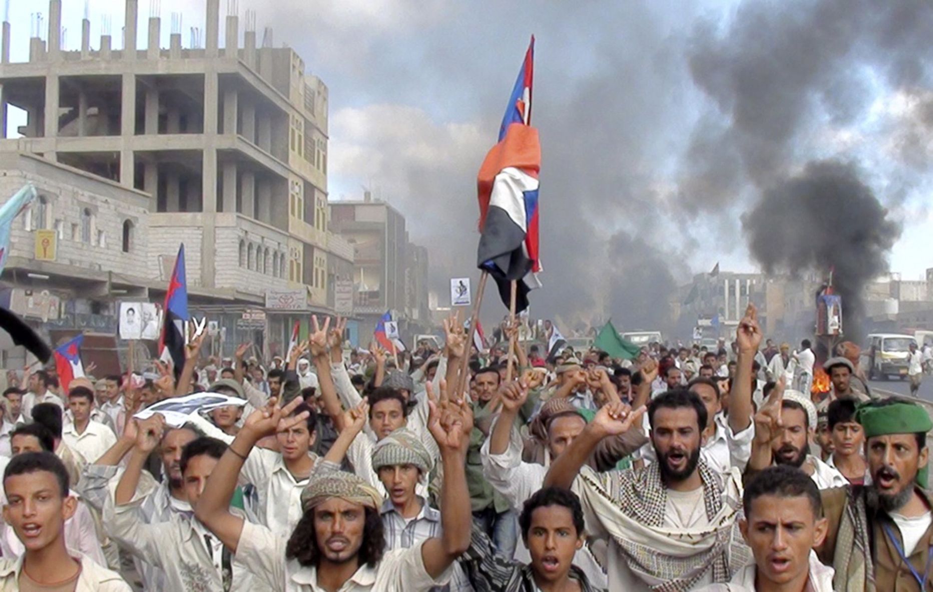Массовые протесты населения в столице Йемена.