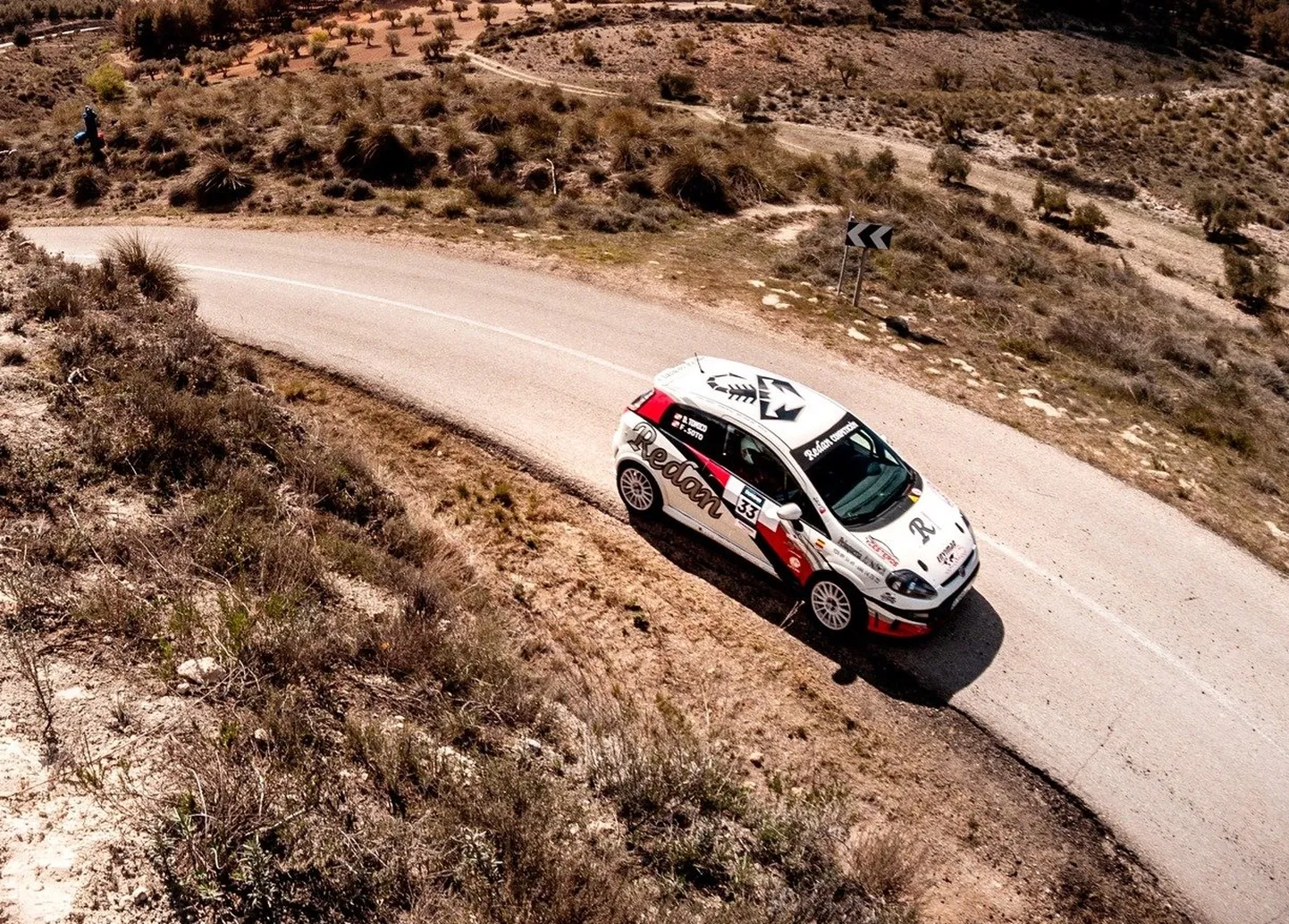 David López Tomico 2021. aastal oma Fiat Abarth Punto roolis.