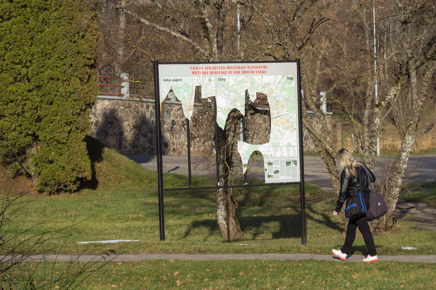 Lõhutud kaart Konnaoja juures