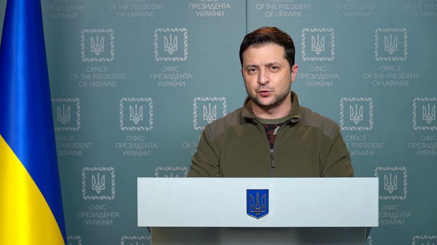 Ukraina president Volodõmõr Zelenskõi täna avalikustatud videopöördumises.