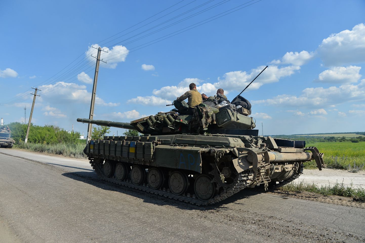 Ukraina tank 19. juunil Lõssõtšanski kandis.