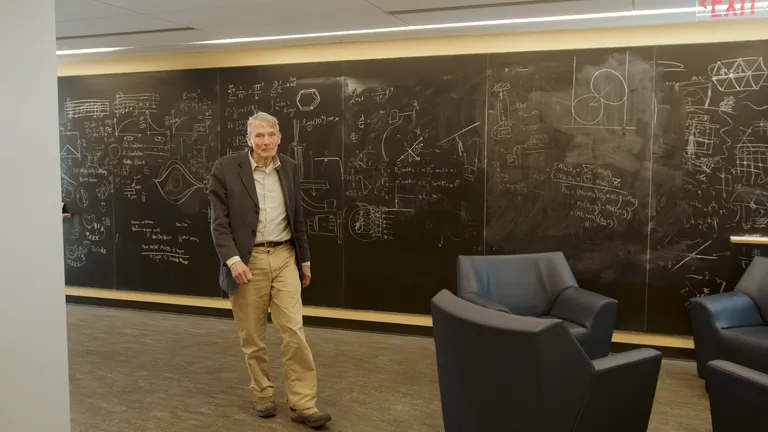 Professor William Happeril on suur panus atmosfäärifüüsika, optika jm valdkondade arengus, teda on saavutuste eest pärjatud paljude mainekate auhindadega.