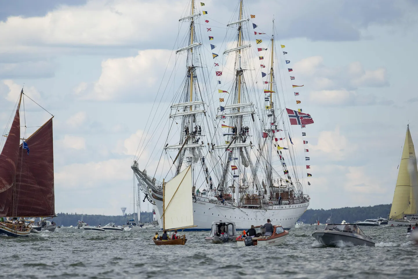 Pilt 2017. aasta Tall Ships Races ürituselt Turu sadama reidil Soomes