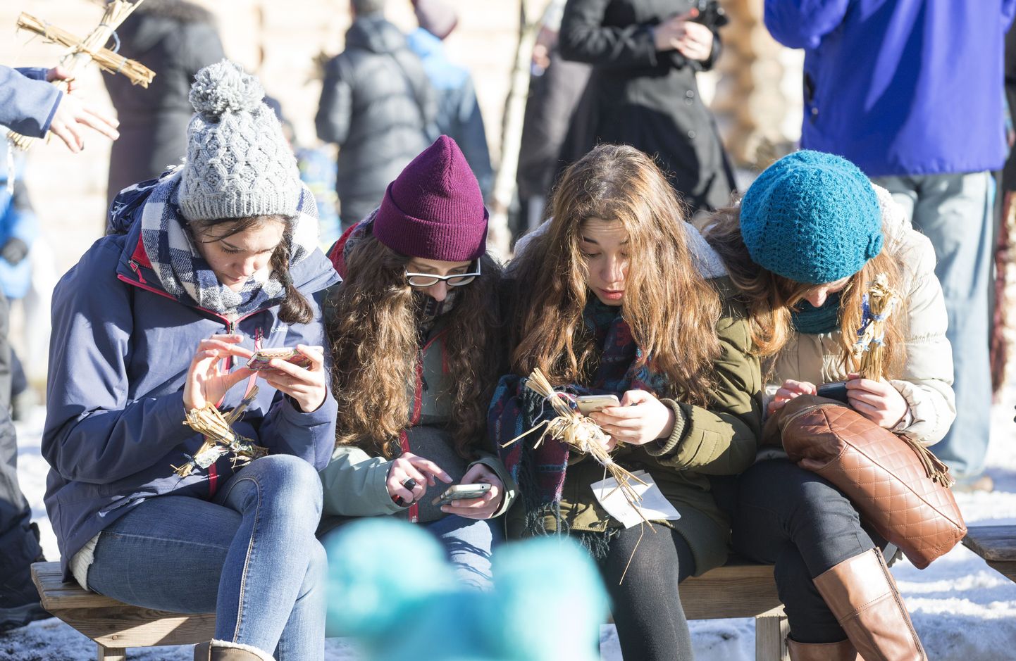 Tartu Ülikoolis kaitstud magistritööst selgub, et tunnis nutitelefonide kasutamine kahjustab laste õpiedukust.