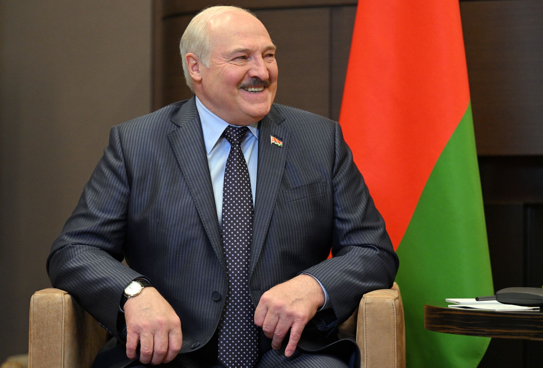Сколько лукашенко у власти президентом белоруссии. Лукашенко. Беларусь Лукашенко. Лукашенко 2022.