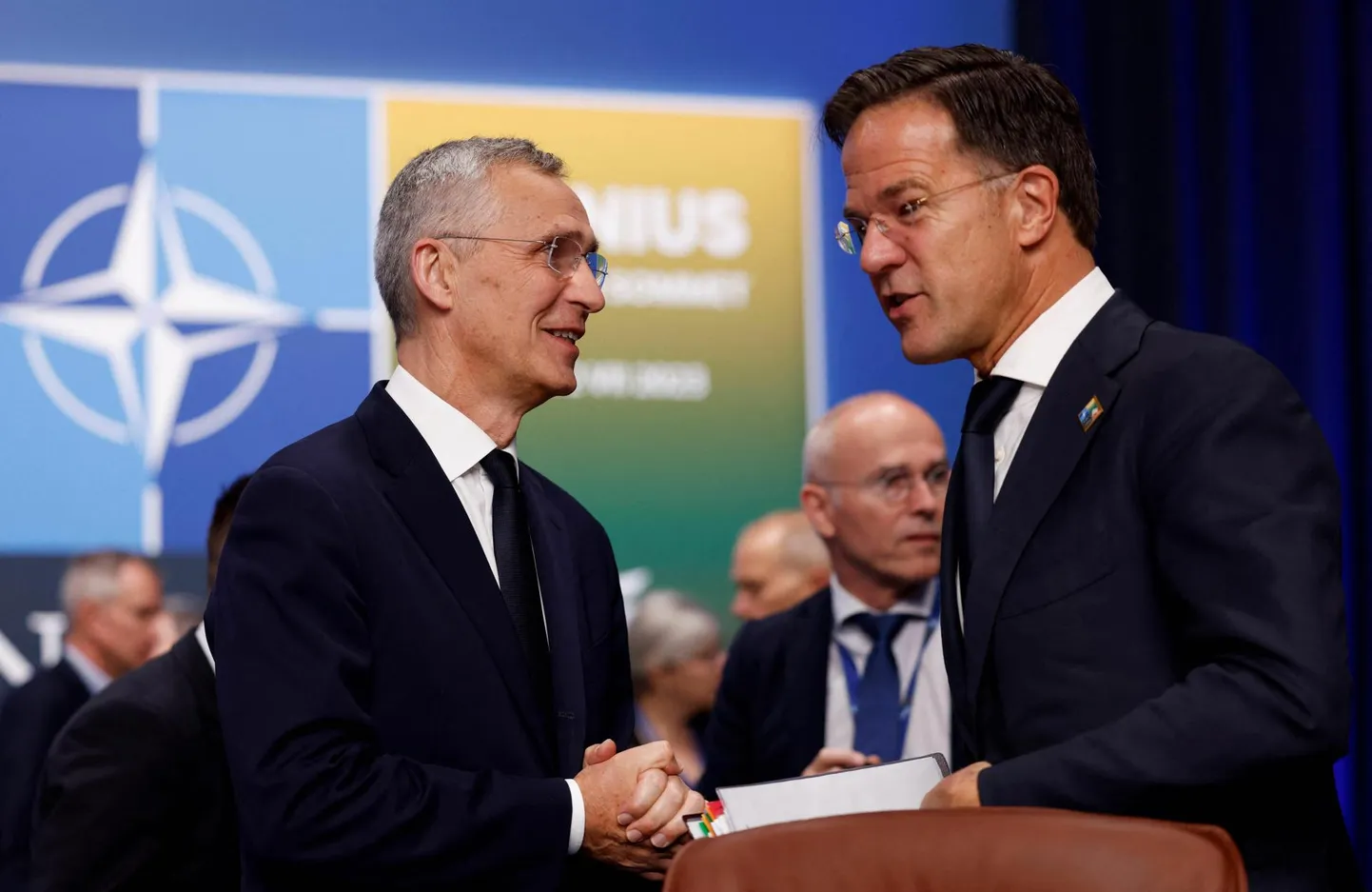 NATO peasekretär Jens Stoltenberg ja Hollandi peaminister Mark Rutte mullu 12. juulil Vilniuses alliansi tippkohtumisel.