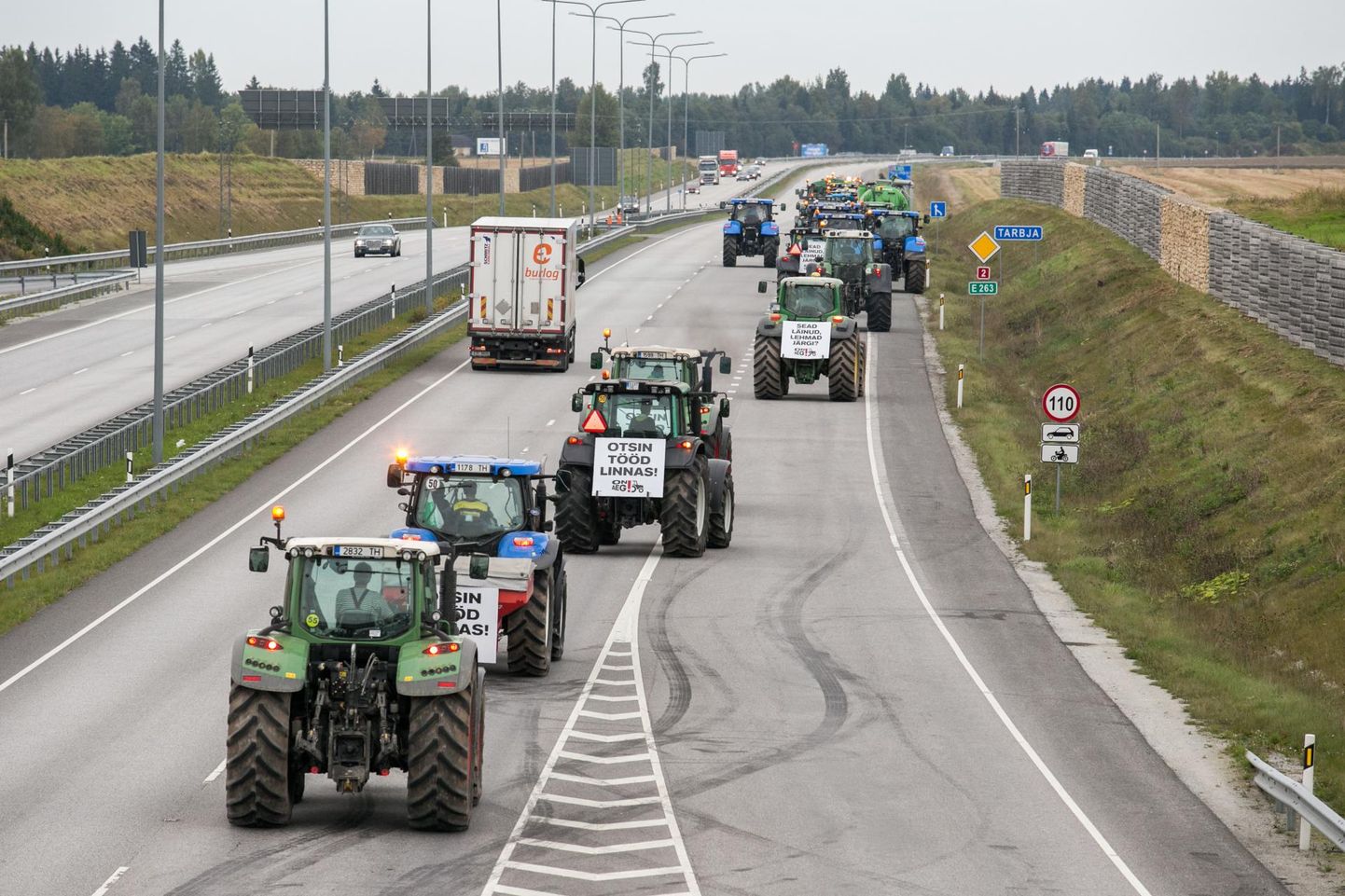 Põllumehed, traktorid ja protest.