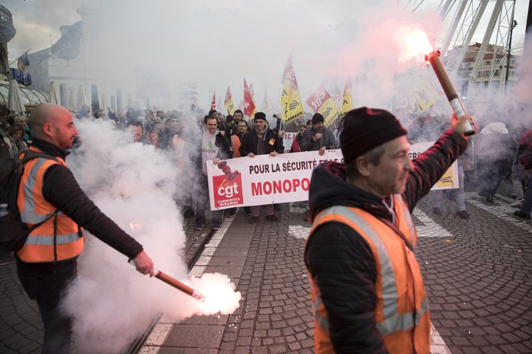 Raudteetööliste streik Marseille'is.