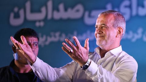 Iraani presidendivalimised võitis reformist Pezeshkian, kes lubas ulatada kõigile sõpruse käe