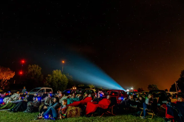 Filmilindifestival Järva-Jaanis.
