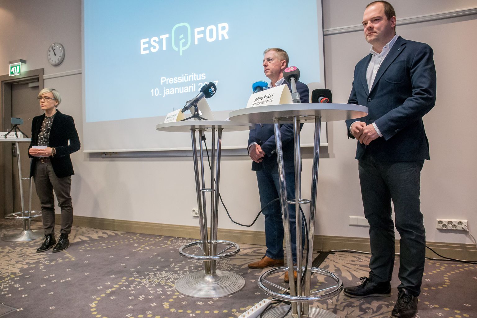 Margus Kohava ja Aadu Polli Est-For Invest OÜ-st tutvustasid jaanuaris pressikonverentsil plaani investeerida Eestisse 1 miljard eurot. Pildil paremalt Aadu Polli ja Margus Kohava ning suhtelkorraldaja Kristi Liiva.
