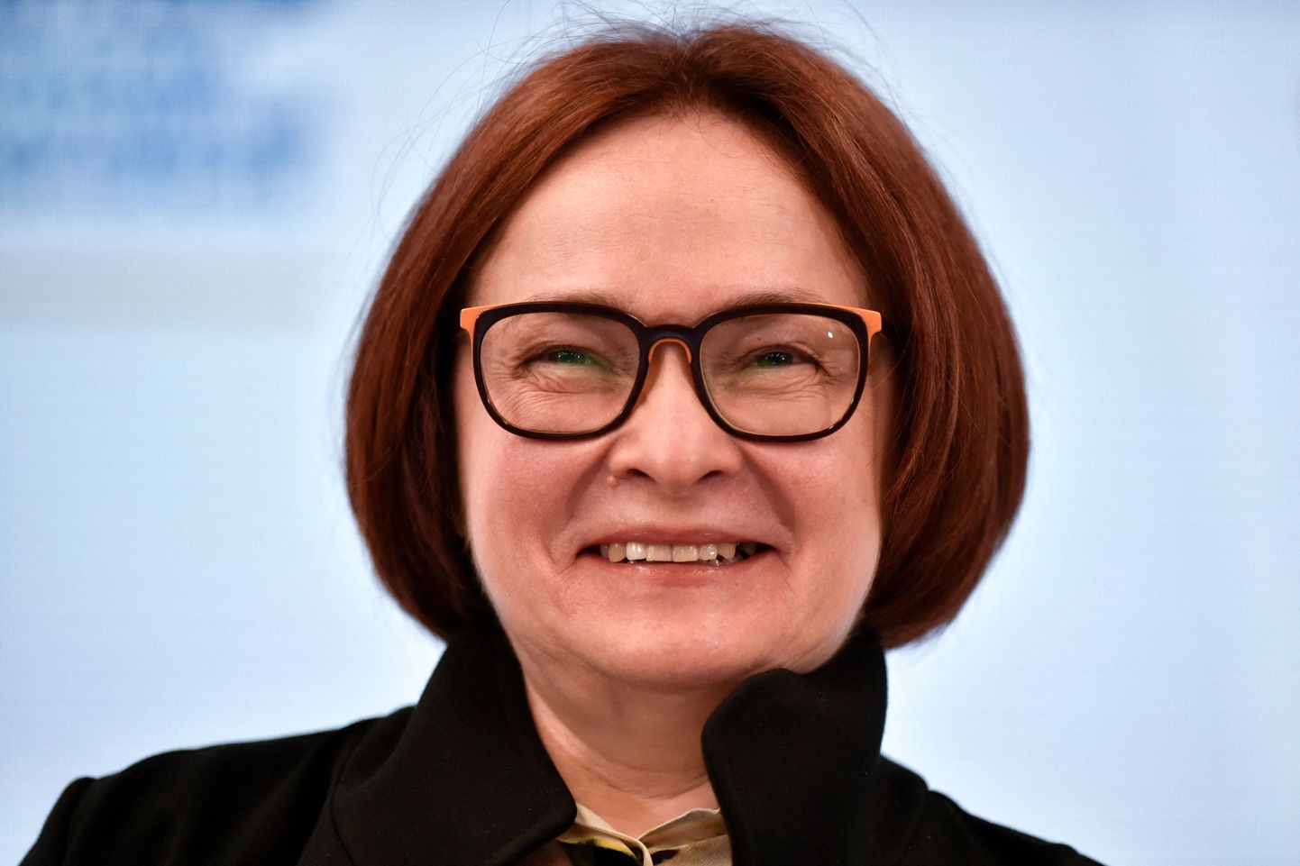 Venemaa keskpanga juhti Elvira Nabiullinat (pildil) peetakse inimeseks, kes suutis Putini tekitatud kaose üle kontrolli saavutada.