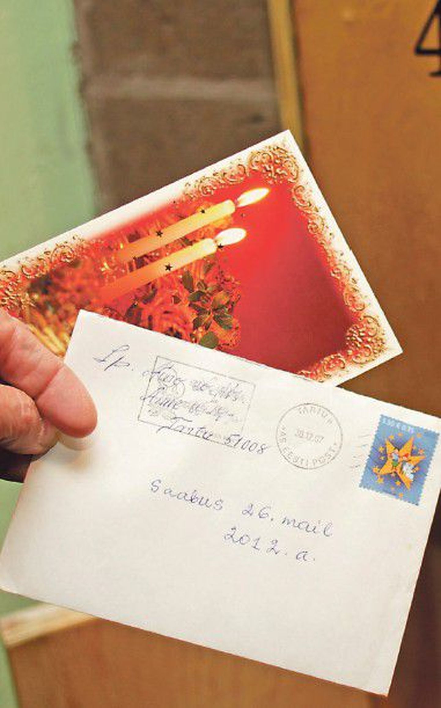В прошлую субботу пенсионерке Айно из Тарту пришла открытка, которую отправили четыре года и пять месяцев назад.