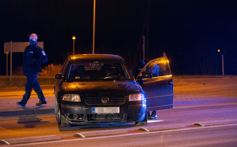 Tartus Viljandi ringil pidas politsei kinni sõiduki.