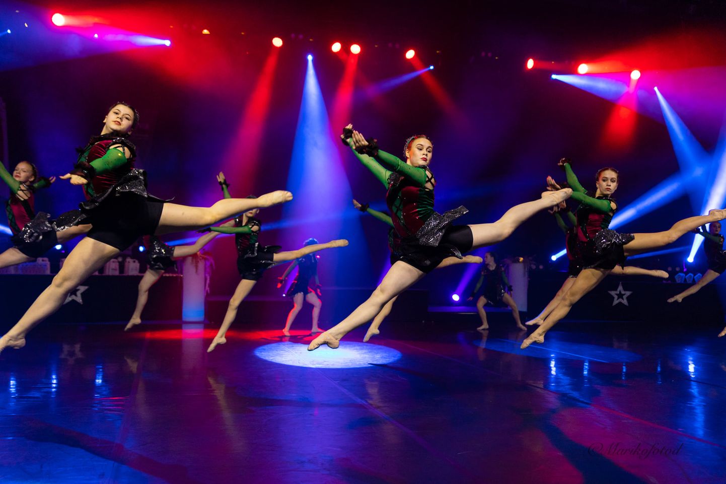 Võistlusel osaleb 1300 tantsijat, esindatud on ligi 40 erinevat tantsukooli üle Eesti.