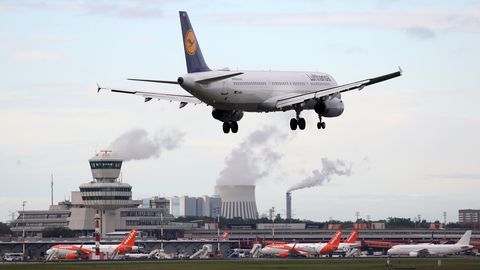 Бортпроводники крупной европейской авиакомпании проведут 72-часовую забастовку