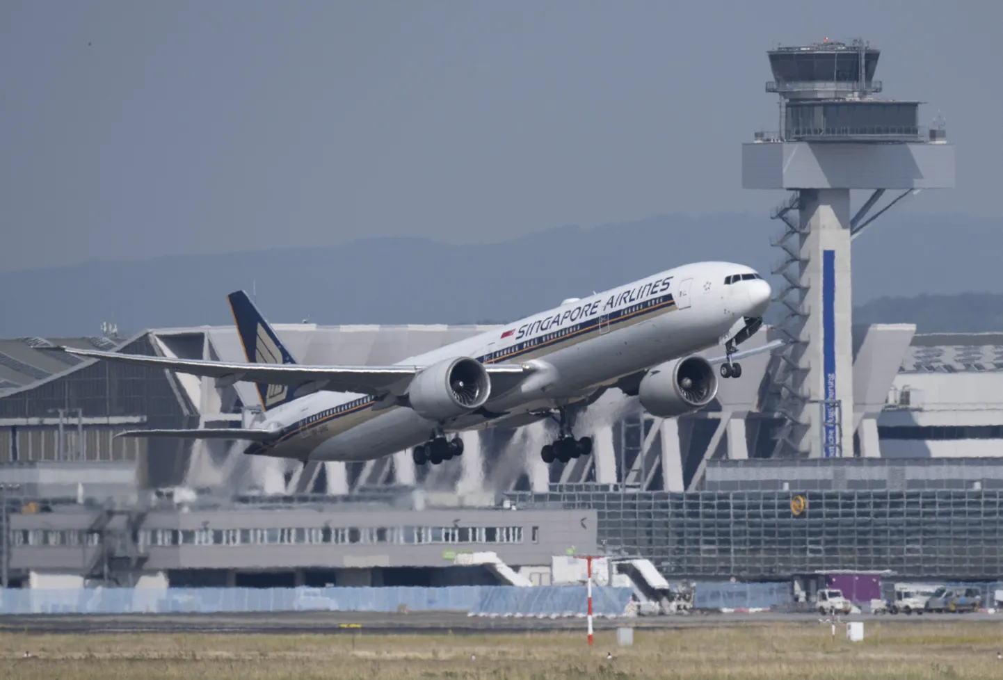 "Singapore Airlines" lidmašīna.