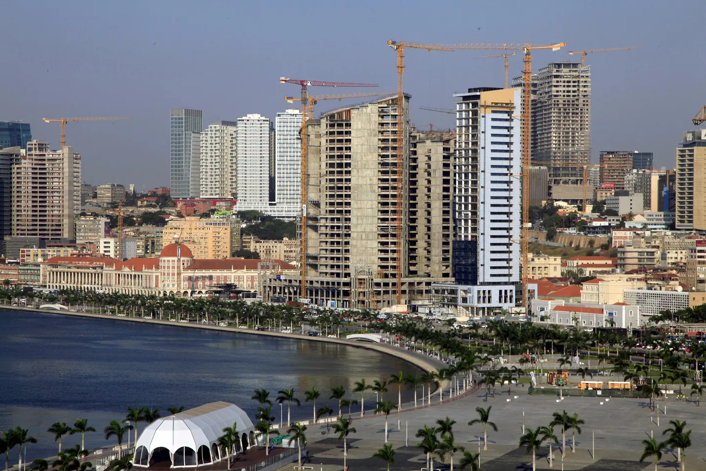 Vaade Angola pealinnale Luandale