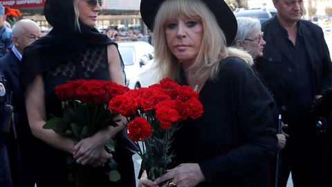 Лайма Вайкуле рассказала о планах Пугачевой посетить похороны Юдашкина