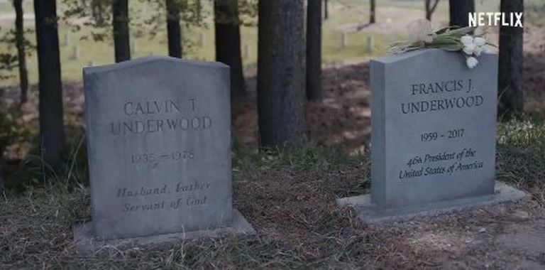 Frank Underwoodi haud (paremal)