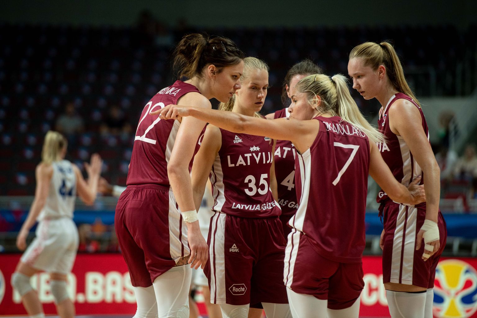 Latvijas izlases basketbolistes