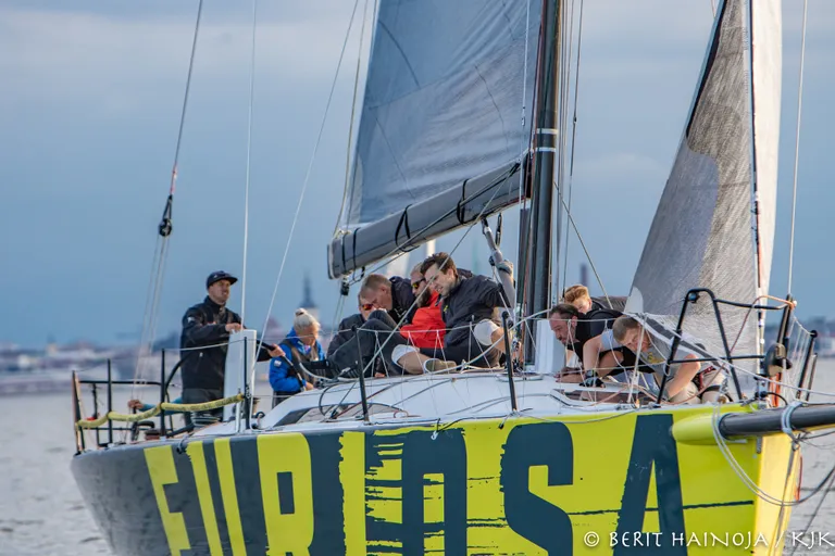Rolf Relanderi meeskond jahil Furiosa (Cookson 50) Tallinna Jahtklubist - Marinepool-Kalevi Jahtklubi kolmapäevaregatt