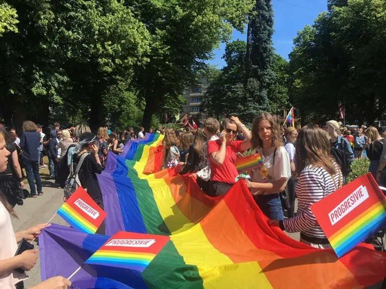"Baltijas praida 2018" dalībnieki pulcējas gājienam