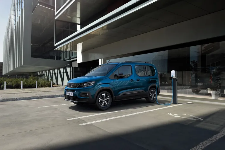 Peugeot Rifter.