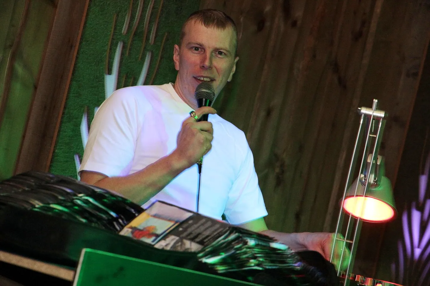 Erootiline pidu DJ Mirelliga Võhandus.