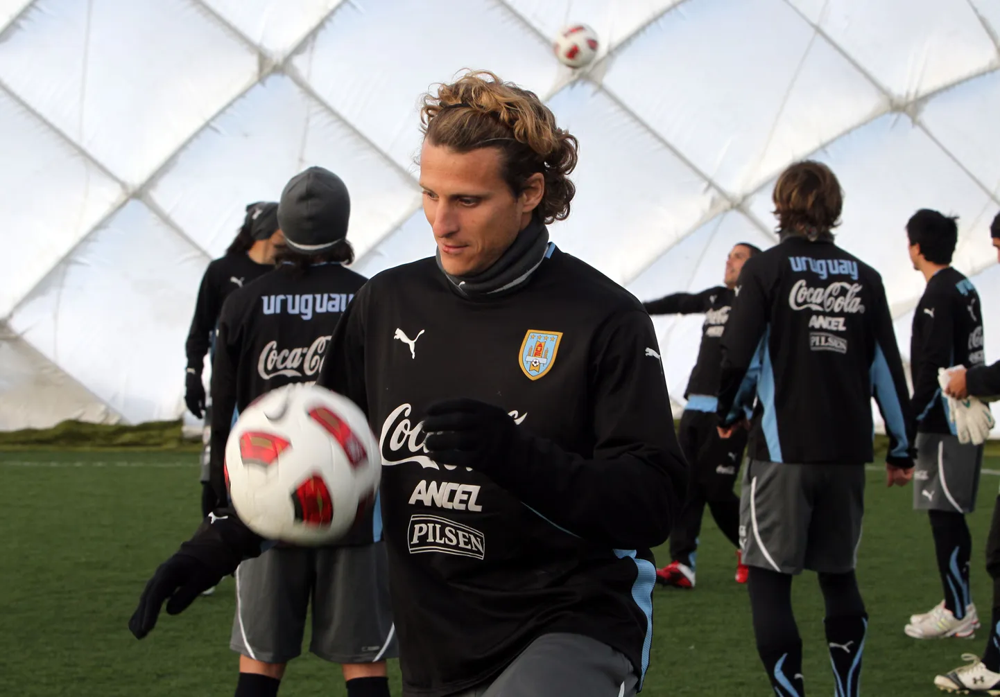 2010. aasta MMi parim mängija Diego Forlan.