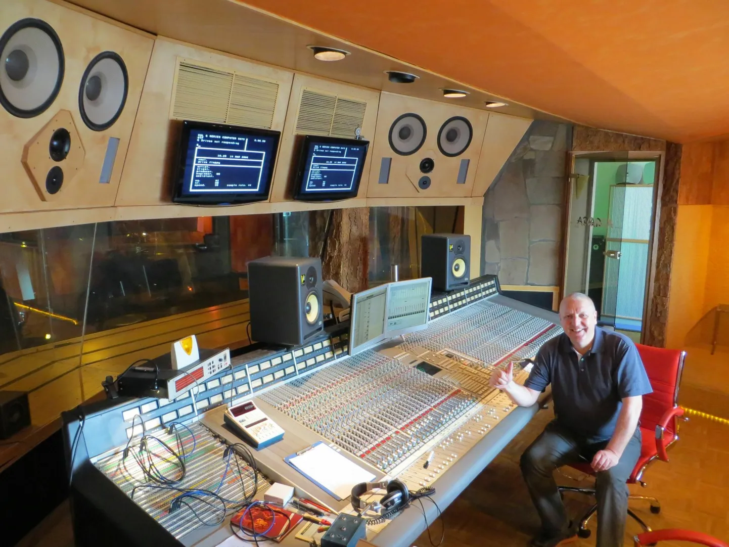 Loomulikus keskkonnas: Mikk Targo 2015. aastal Hamburgi Gaga Studios salvestusel.