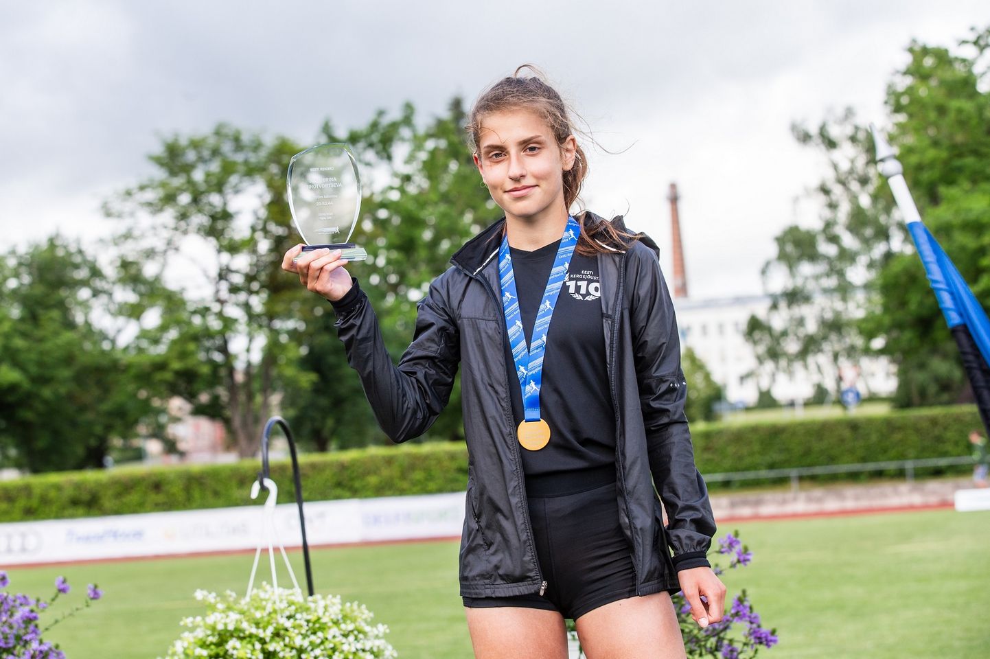 Доминирующая в ходьбе среди европейской молодежи Екатерина Миротворцева в Вильнюсе показала, что по крайней мере в конкуренции стран Балтии она сильна и в беге на длинные дистанции.