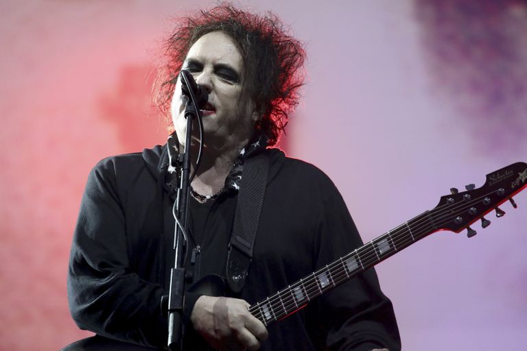 Roberts Smits (The Cure)