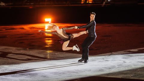 Светящийся лед и тысячи восторженных глаз: звезды мирового фигурного катания устроили в Таллинне королевское шоу