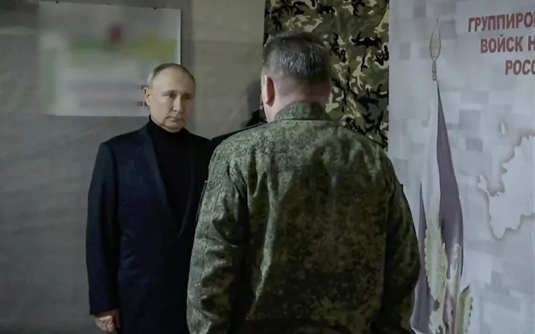 Владимир Путин в Луганске.