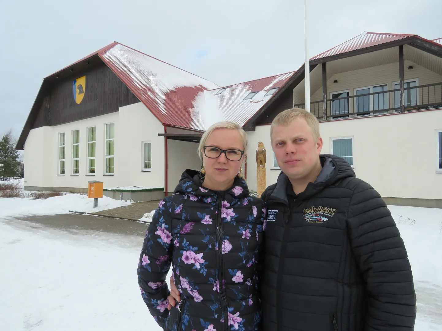 Põlvamaal Savernas elavad Kristi ja Roland ütlevad, et neile meeldib maaelu. Nad soovivad, et uued riigikogulased mõtleksid rohkem maainimeste peale.