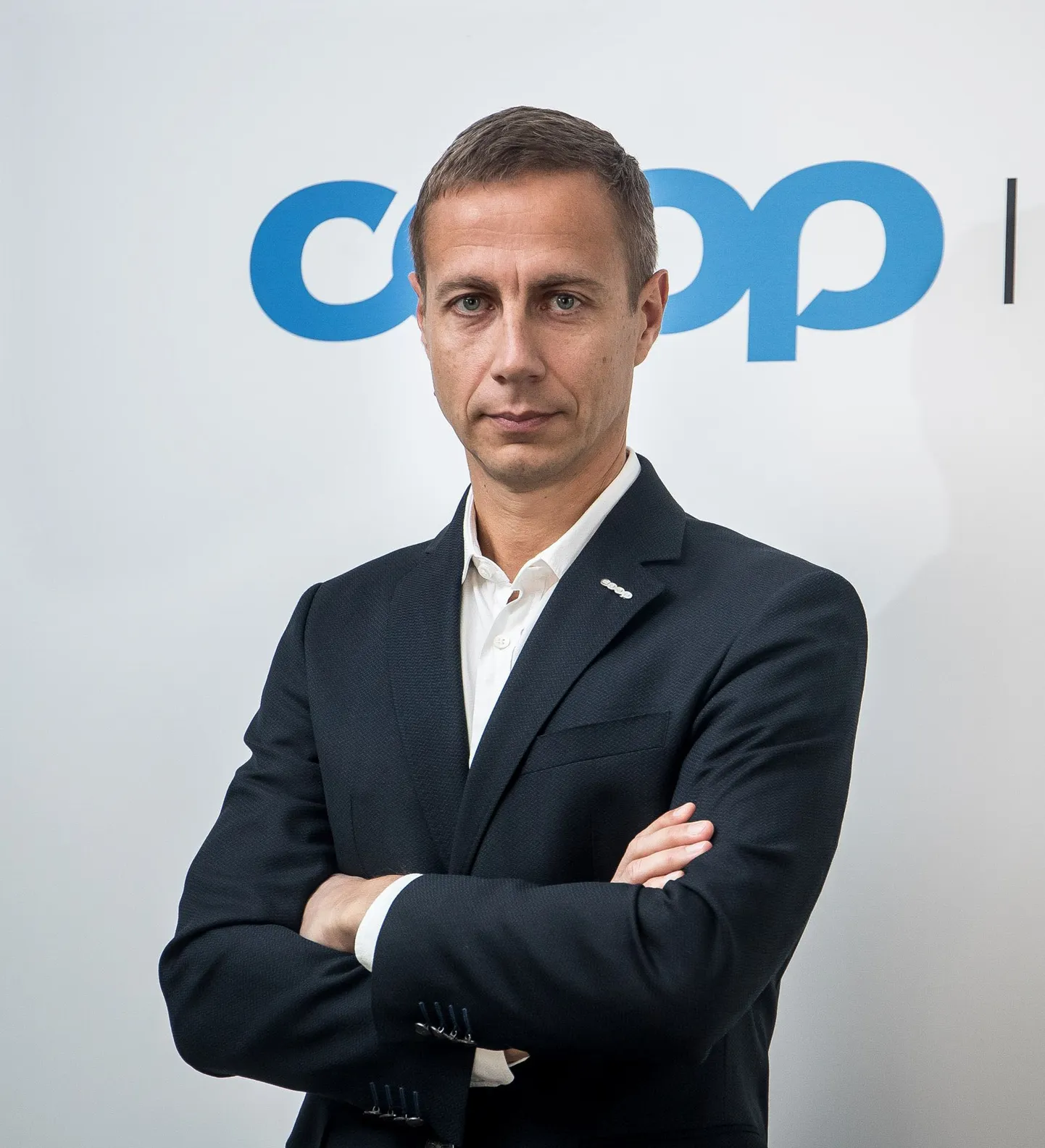 Coop Panga juhi Margus Ringi sõnul hakkavad uue panga teenustasud olema laias laastus turu keskmised. Mingeid üliodavaid pakkumisi ei kavatse nad teha.