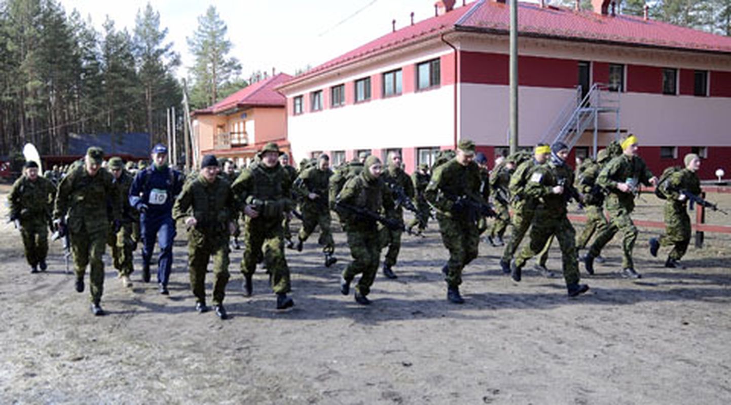 20 kilomeetri pikkuse militaarjooksu rajale suundus tänavu rekordarv osalejaid − 83.
