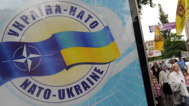 плакат «Украина-НАТО»